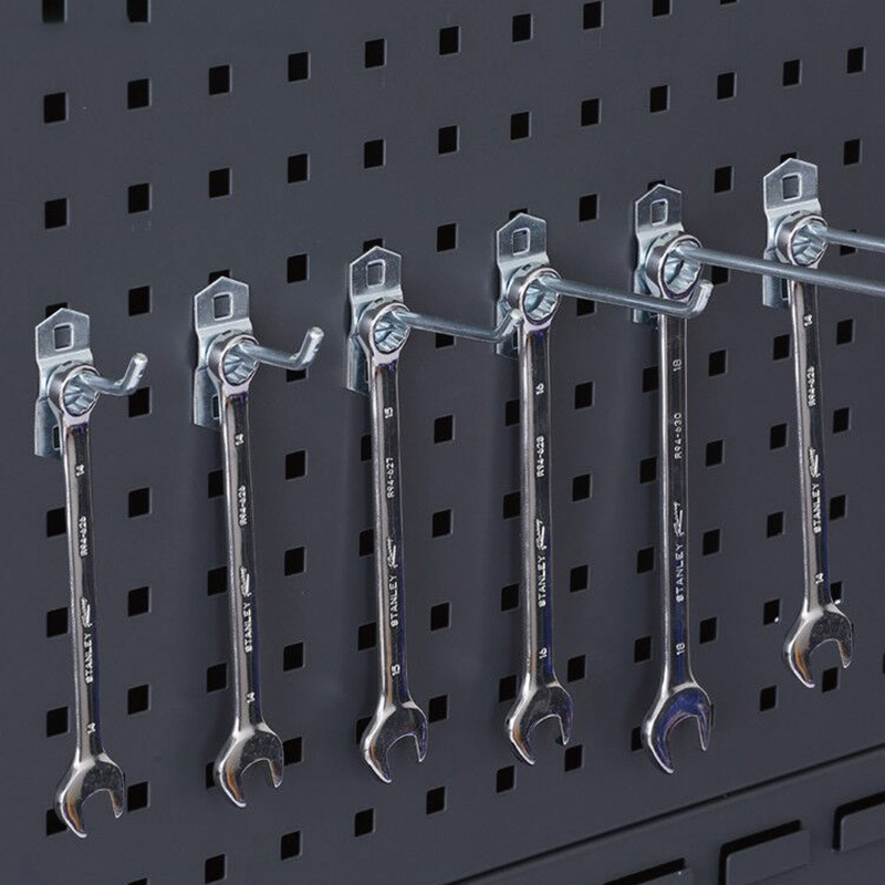 Pistol hook steel