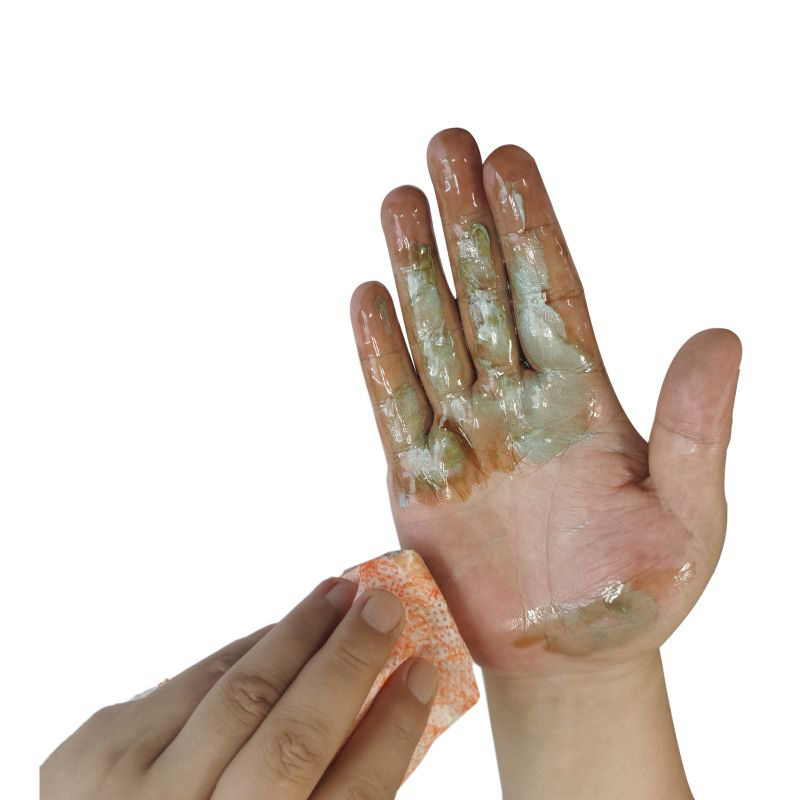 Degreasing cleaning wipes to remove oil stains from hands or tables